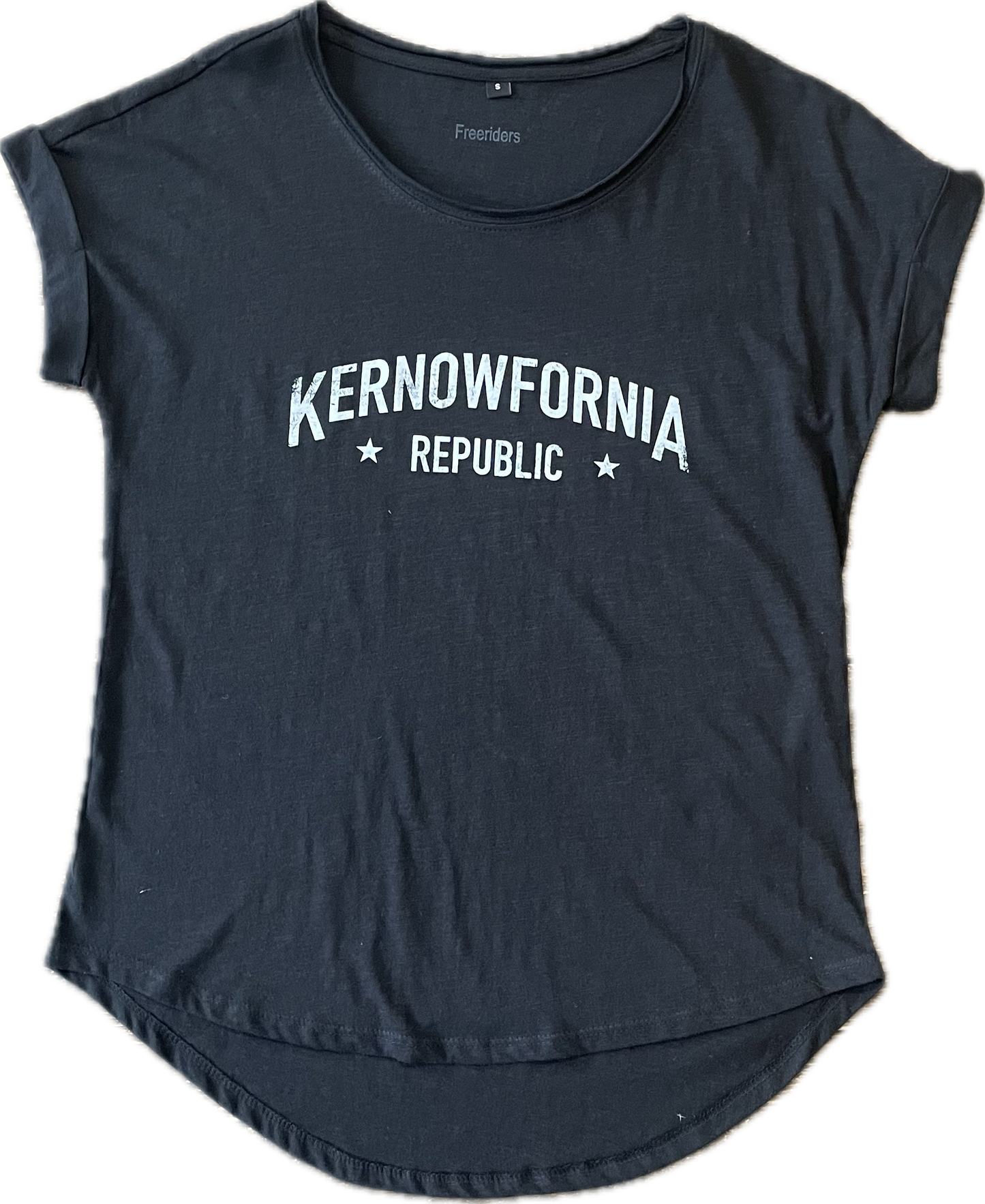 Women’s Kernowfornia Republic drop tail T-shirt