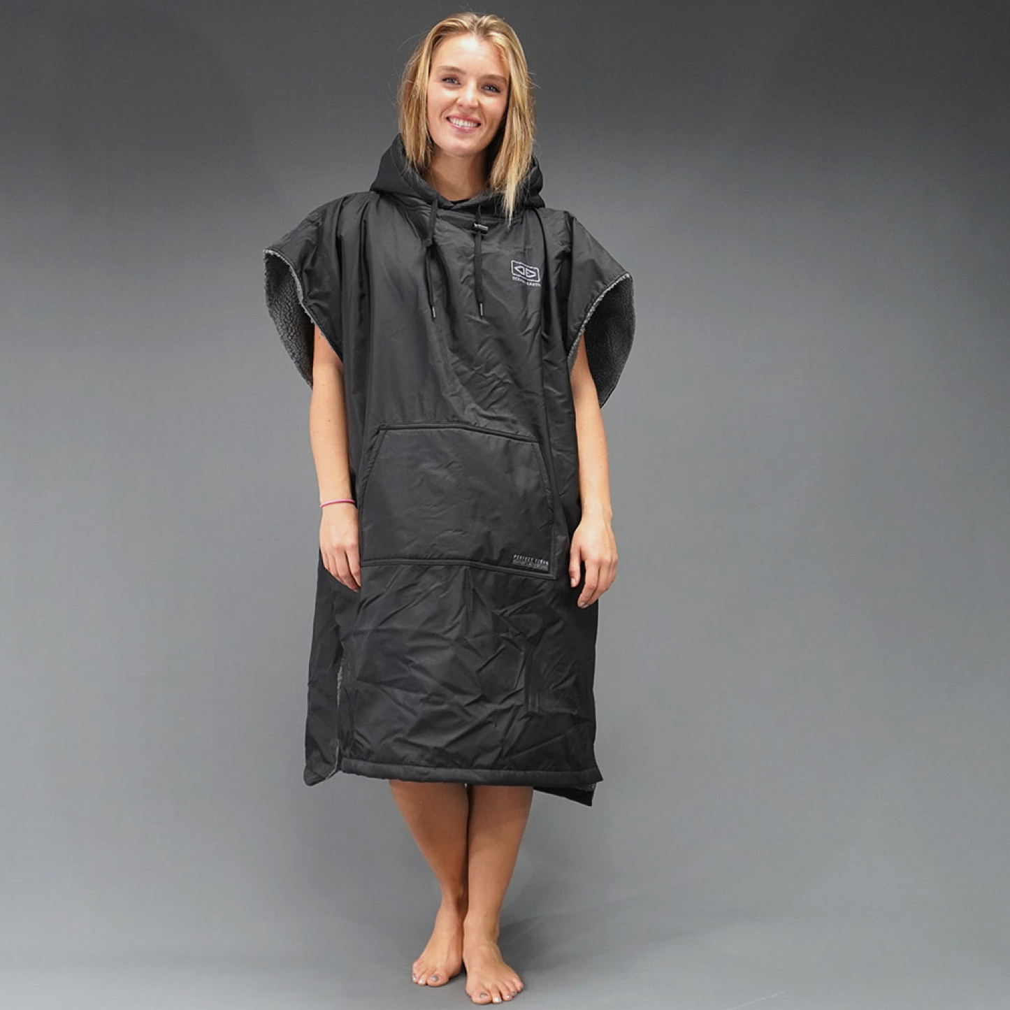 Ocean Earth Perfect Storm Water Resistant Beach Changing Robe